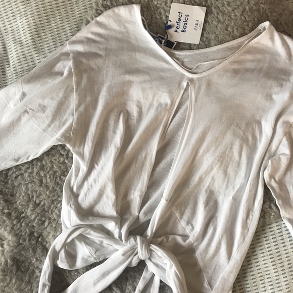 🚨SOLD ELSEWHERE 🚨NWT Zara White Wrap Tee - Picture 1 of 5